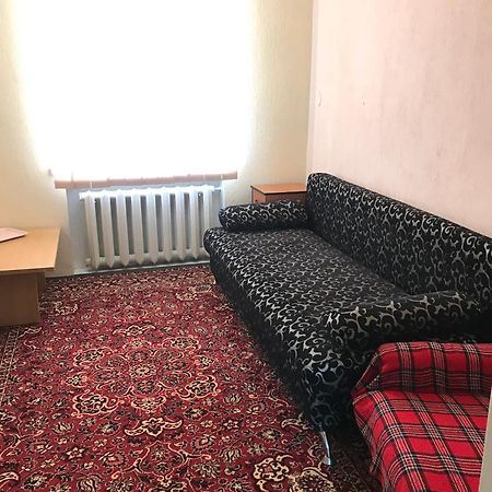 Хостел Тихий Дворик Харьков Экстерьер фото